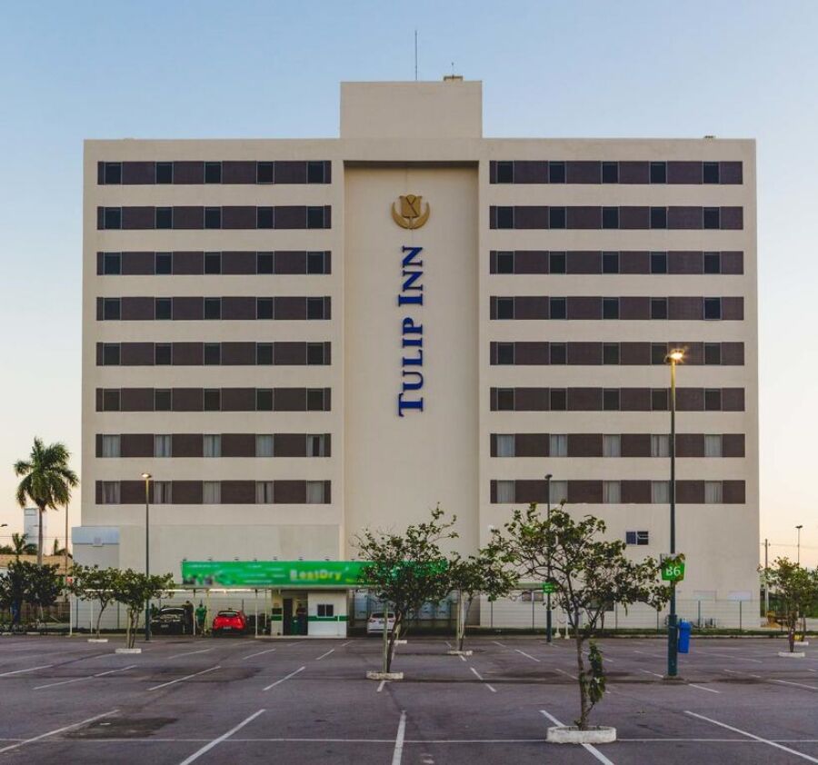 Tulip Inn กัมโปส โดส กอยตากาเซส ภายนอก รูปภาพ